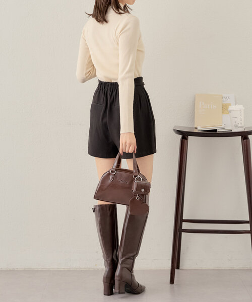 Chico（チコ）の「【5色展開/500mlペットボトル収納可】チャーム付ミニボストンバッグ（ボストンバッグ・レディース・ピンクベージュ/アイボリー/ブラック/レッド/ブラウン・FREE）」の18枚目の写真