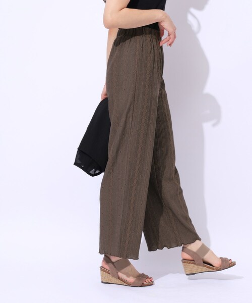 Cutie Blonde（キューティーブロンド）の「【洗える】甘すぎない大人のレース使い ストレートイージーパンツ（その他パンツ・レディース・ブルー/ブラック/ブラウン系その他・02/03/04）」の9枚目の写真