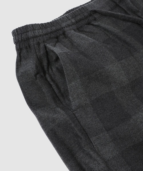 WhoWhat(フーワット)の「BLOCK CHECK WIDE PANTS(その他パンツ・メンズ・ダークグレー・M)」の6枚目の写真