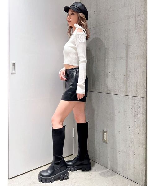 GYDA（ジェイダ）の「ベロアリボンオフショルニットトップス（ニット/セーター・レディース・ブラック/オフホワイト・FREE）」の19枚目の写真