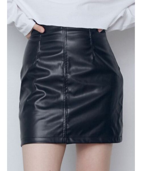 EMODA(エモダ)の「カーブウエストミニスカート(スカート・レディース・グレー/その他/ブラック・SMALL/MEDIUM)」の3枚目の写真