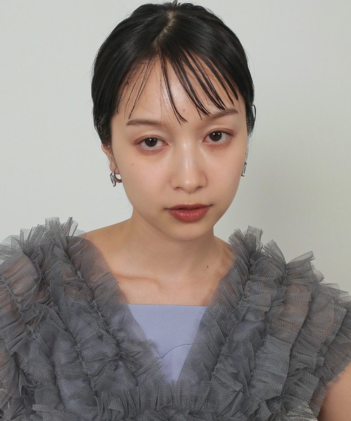 Kana(カナ)の「一粒 ビジュー ハーフフープピアス 結婚式 お呼ばれ パーティー オケージョン(ピアス(両耳用)・レディース・シルバー/ゴールド・フリー)」の7枚目の写真