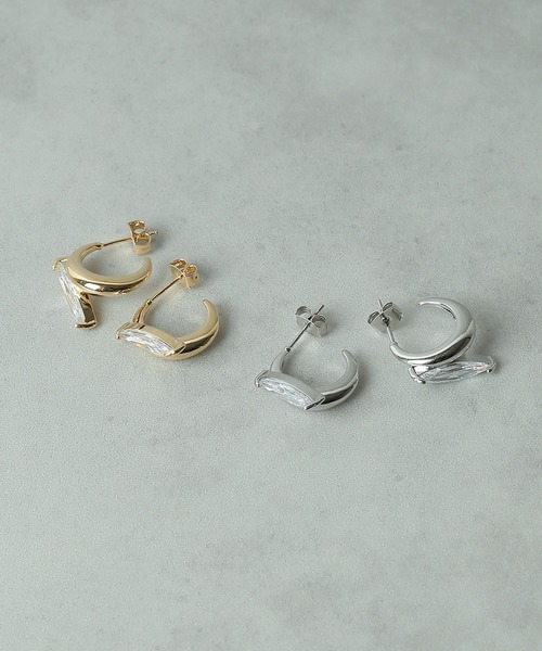 Kana(カナ)の「一粒 ビジュー ハーフフープピアス 結婚式 お呼ばれ パーティー オケージョン(ピアス(両耳用)・レディース・シルバー/ゴールド・フリー)」の15枚目の写真