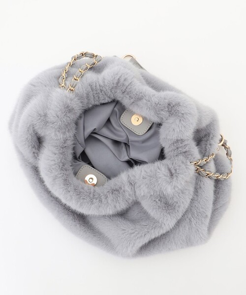 ANY SIS（エニィスィス）の「フェイクファーチェーン トートバッグ（ショルダーバッグ・レディース・ライトグレー系/ダークブラウン系・2）」の10枚目の写真