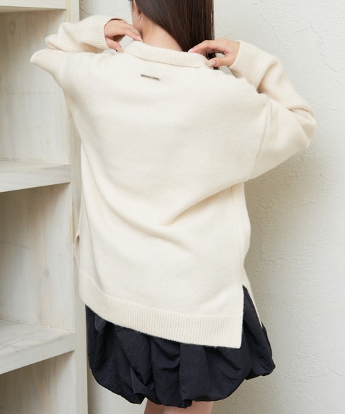 RAY CASSIN(レイカズン)の「【チクチクしないニット】スキッパーポロ刺繍ニット(ニット/セーター・レディース・アイボリー/ホワイト系その他2/グレー系その他2・FREE)」の2枚目の写真