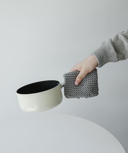 Cinq（シンク）の「CINQ　Solwang ポットホルダー（キッチンツール・レディース・インディゴブルー/グレー系その他/アイボリー・-）」の11枚目の写真