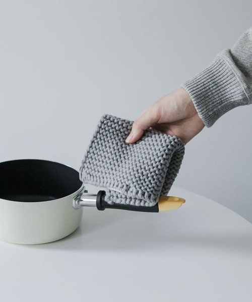 Cinq（シンク）の「CINQ　Solwang ポットホルダー（キッチンツール・レディース・インディゴブルー/グレー系その他/アイボリー・-）」の13枚目の写真