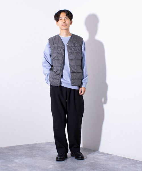 TAION(タイオン)の「【TAION/タイオン】ベーシック Vネックボタン インナーダウンベスト UNISEX/ユニセックス(ダウンベスト・メンズ・ブラック/チャコールグレー・M/L/XL/XXL/XXXL(150))」の22枚目の写真