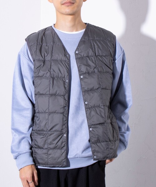 TAION(タイオン)の「【TAION/タイオン】ベーシック Vネックボタン インナーダウンベスト UNISEX/ユニセックス(ダウンベスト・メンズ・ブラック/チャコールグレー・M/L/XL/XXL/XXXL(150))」の11枚目の写真