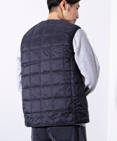TAION(タイオン)の「【TAION/タイオン】ベーシック Vネックボタン インナーダウンベスト UNISEX/ユニセックス(ダウンベスト・メンズ・ブラック/チャコールグレー・M/L/XL/XXL/XXXL(150))」の5枚目の写真