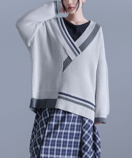 『アシメ衿デザインニット』（ニット/セーター）｜kOhAKU（コハク）
