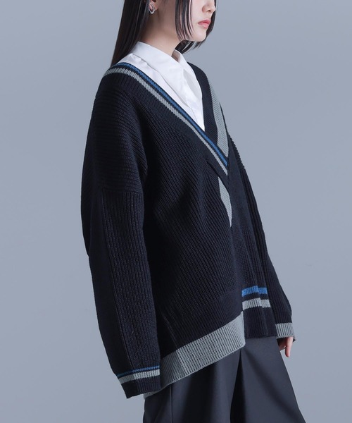 kOhAKU（コハク）の「『アシメ衿デザインニット』（ニット/セーター・レディース・ライトグレー/ブラック・FREE）」の15枚目の写真