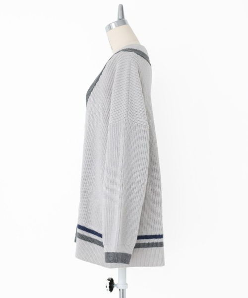 kOhAKU（コハク）の「『アシメ衿デザインニット』（ニット/セーター・レディース・ライトグレー/ブラック・FREE）」の10枚目の写真
