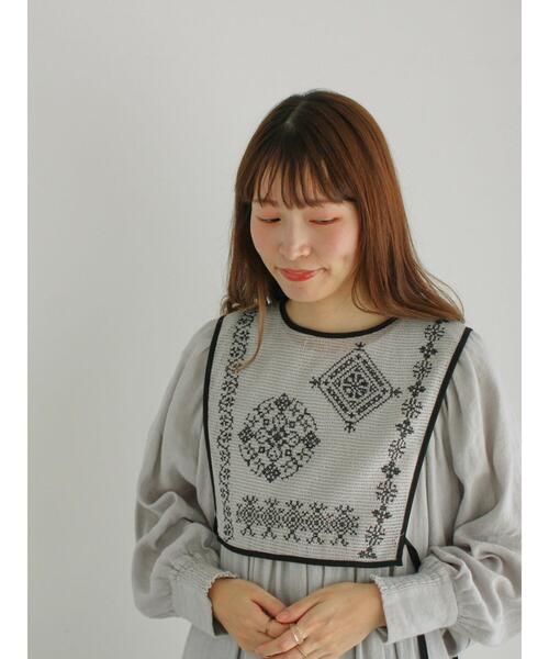 【セール】メッシュ刺繍ベスト付ワンピース（ワンピース）｜TSUHARU by Samansa Mos2（ツハルバイサマンサモスモス）