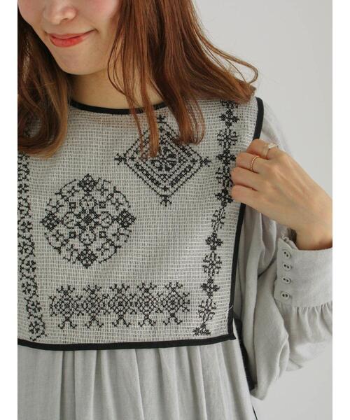 【セール】メッシュ刺繍ベスト付ワンピース（ワンピース）｜TSUHARU by Samansa Mos2（ツハルバイサマンサモスモス）