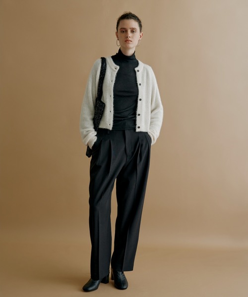 kiehtova（キエトヴァ）の「【kiehtova】FORM PANTS/フォーム パンツ（スラックス・レディース・ブラック/ベージュ・M/L）」の22枚目の写真