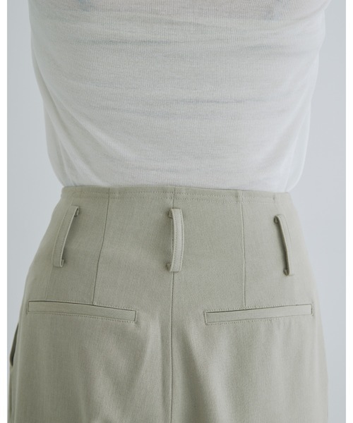 kiehtova（キエトヴァ）の「【kiehtova】FORM PANTS/フォーム パンツ（スラックス・レディース・ブラック/ベージュ・M/L）」の13枚目の写真