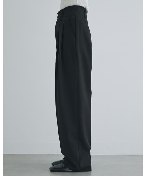 kiehtova（キエトヴァ）の「【kiehtova】FORM PANTS/フォーム パンツ（スラックス・レディース・ブラック/ベージュ・M/L）」の16枚目の写真