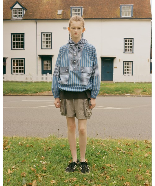 F/CE. （エフシーイー）の「F/CE. PANELLED HOODIE SHIRT / エフシーイー パネリング フーディー シャツ（シャツ/ブラウス・レディース・ブルー/グレー・SMALL/MEDIUM/LARGE）」の2枚目の写真