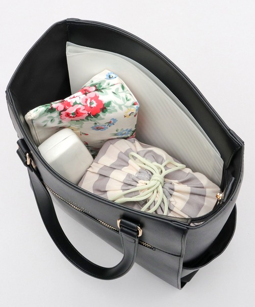 Legato Largo（レガートラルゴ）の「レザー調 ビジネス トートバッグ A4・PC収納対応 ブライトバッグシリーズ（ビジネスバッグ・レディース・ライトグレー/ブラウン/ブラック・FREE）」の18枚目の写真