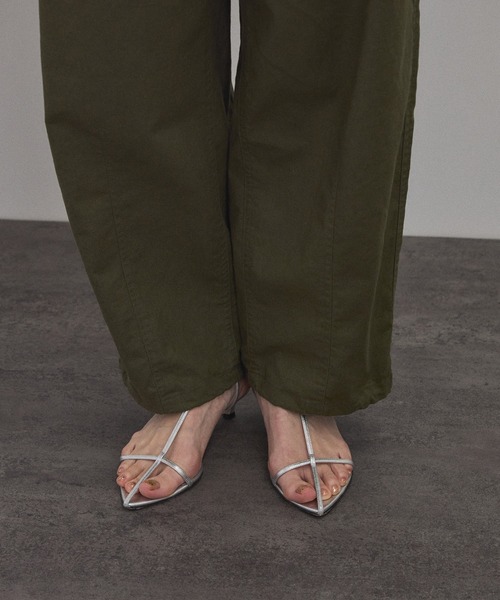 SALON adam et rope'（サロン アダム エ ロペ）の「【ZOZOTOWN限定】[XS-Lサイズ展開]ミリタリータックパンツ（チノパンツ・レディース・ブラック/ブラウン/カーキ・S/M/L/XS）」の18枚目の写真