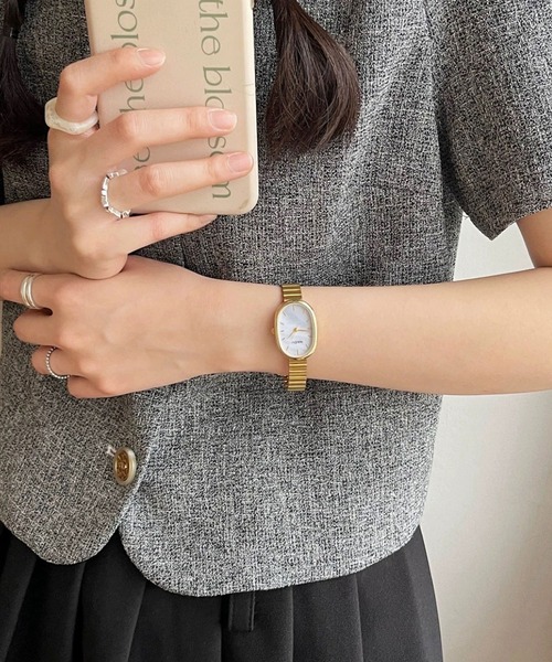 ammy.（エイミードット）の「【 ammy. / エイミードット 】 オーバル フレーム 腕時計（アナログ腕時計・レディース・ブラック×シルバー/ホワイト系/ゴールド系/ブラック系/シルバー系/ブラック×ゴールド・FREE）」の6枚目の写真