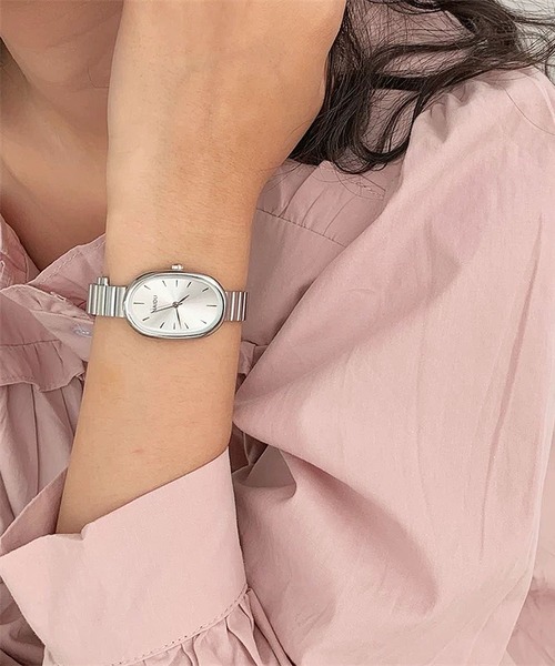 ammy.（エイミードット）の「【 ammy. / エイミードット 】 オーバル フレーム 腕時計（アナログ腕時計・レディース・ブラック×シルバー/ホワイト系/ゴールド系/ブラック系/シルバー系/ブラック×ゴールド・FREE）」の10枚目の写真