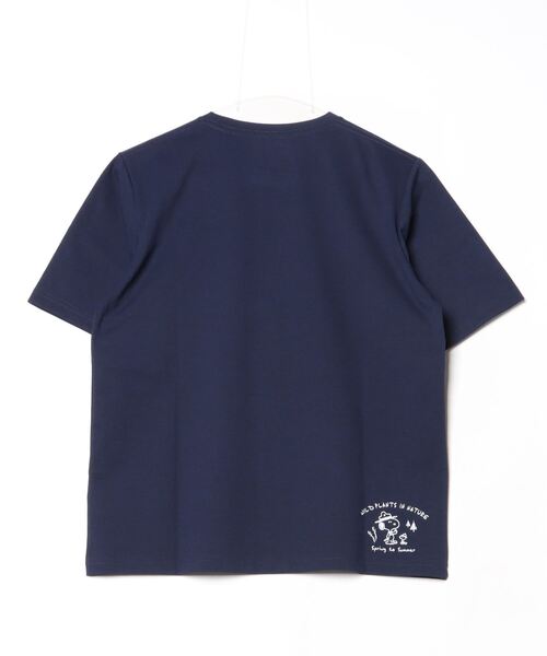 PEANUTS(ピーナッツ)の「ピーナッツ グラフィック半袖T 野草(スヌーピー)(Tシャツ/カットソー・レディース・ネイビー/グリーン・M/L/XL/S)」の3枚目の写真