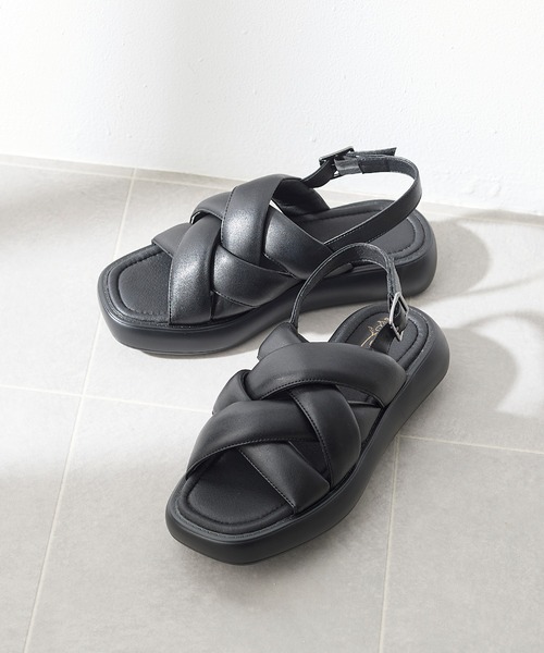 coca(ANDEX shoes product)(コカ)の「かかとベルト ボリューム パテッド クロスサンダル(サンダル・レディース・ブラック・SMALL/MEDIUM/LARGE)」の21枚目の写真