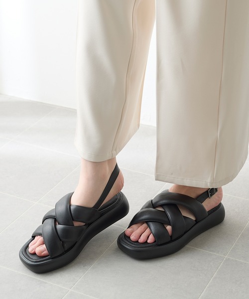 coca(ANDEX shoes product)(コカ)の「かかとベルト ボリューム パテッド クロスサンダル(サンダル・レディース・ブラック・SMALL/MEDIUM/LARGE)」の9枚目の写真