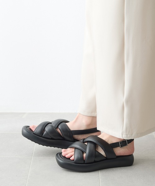 coca(ANDEX shoes product)(コカ)の「かかとベルト ボリューム パテッド クロスサンダル(サンダル・レディース・ブラック・SMALL/MEDIUM/LARGE)」の11枚目の写真