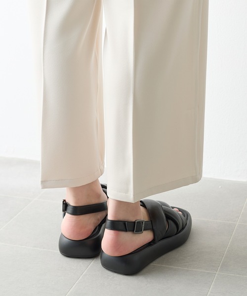 coca(ANDEX shoes product)(コカ)の「かかとベルト ボリューム パテッド クロスサンダル(サンダル・レディース・ブラック・SMALL/MEDIUM/LARGE)」の13枚目の写真