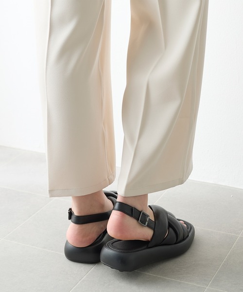coca(ANDEX shoes product)(コカ)の「かかとベルト ボリューム パテッド クロスサンダル(サンダル・レディース・ブラック・SMALL/MEDIUM/LARGE)」の14枚目の写真
