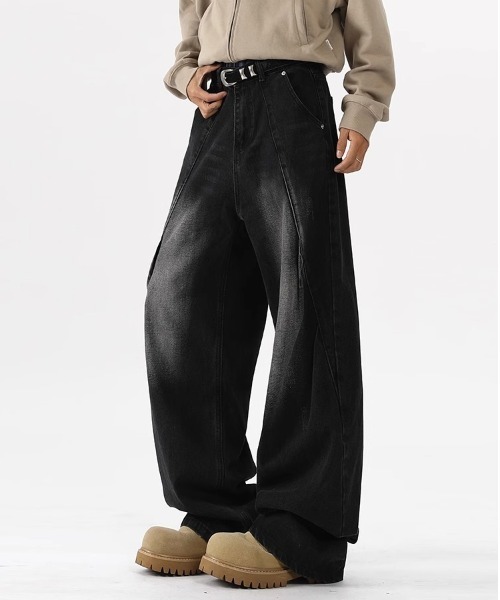 REBALANCE（リバランス）の「メンズ　ワイドパンツ（その他パンツ・メンズ・A/B・MEDIUM/LARGE/X-LARGE）」の3枚目の写真