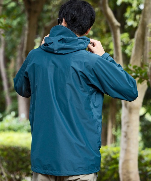 phenix outdoor(フェニックスアウトドア)の「phenix OUTDOOR(フェニックスアウトドア) メンズ 4WAYストレッチ マウンテンパーカー (耐水性 / 撥水加工)(マウンテンパーカー・メンズ・ダークグリーン/ブラック・L/M/S/XL)」の21枚目の写真