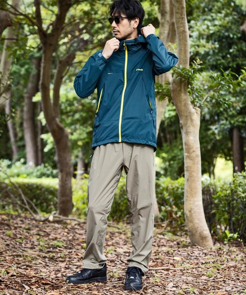 phenix outdoor(フェニックスアウトドア)の「phenix OUTDOOR(フェニックスアウトドア) メンズ 4WAYストレッチ マウンテンパーカー (耐水性 / 撥水加工)(マウンテンパーカー・メンズ・ダークグリーン/ブラック・L/M/S/XL)」の12枚目の写真