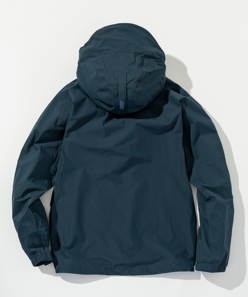 phenix outdoor(フェニックスアウトドア)の「phenix OUTDOOR(フェニックスアウトドア) メンズ 4WAYストレッチ マウンテンパーカー (耐水性 / 撥水加工)(マウンテンパーカー・メンズ・ダークグリーン/ブラック・L/M/S/XL)」の3枚目の写真