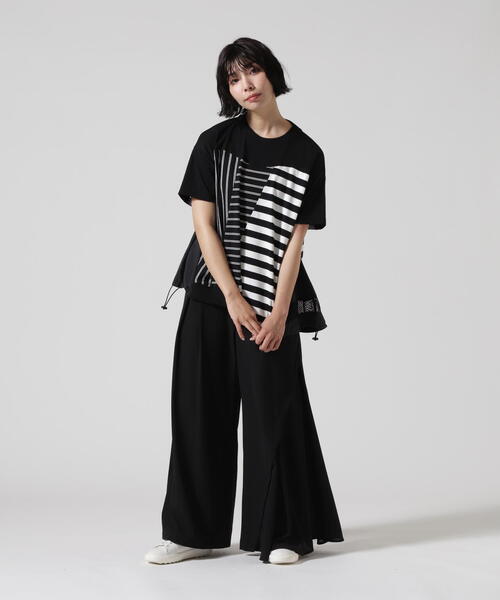 AULA AILA（アウラアイラ）の「AULA AILA/アウラアイラ/別注アシンメトリーカラーパンツ（その他パンツ・レディース・グレー/ブラック・0）」の5枚目の写真