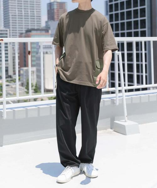 ITEMS URBANRESEARCH(アイテムズ アーバンリサーチ)の「サイドポケットキリカエクルーネックTシャツ(Tシャツ/カットソー・メンズ・ブラック/グレー系その他/カーキ/チャコールグレー/ホワイト・MEDIUM/LARGE/X-LARGE)」の16枚目の写真