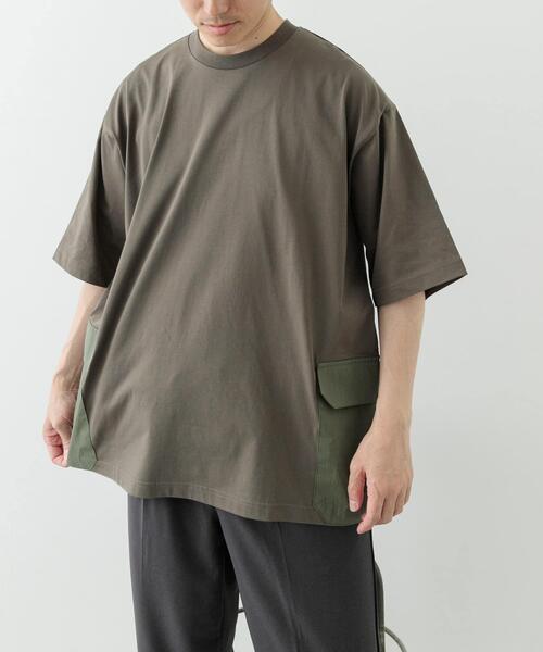 ITEMS URBANRESEARCH（アイテムズ アーバンリサーチ）の「サイドポケットキリカエクルーネックTシャツ（Tシャツ/カットソー・メンズ・ブラック/グレー系その他/カーキ/チャコールグレー/ホワイト・MEDIUM/LARGE/X-LARGE）」の8枚目の写真