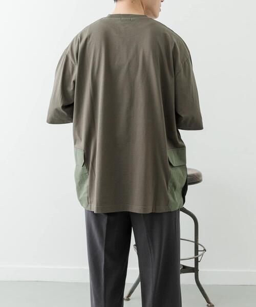 ITEMS URBANRESEARCH（アイテムズ アーバンリサーチ）の「サイドポケットキリカエクルーネックTシャツ（Tシャツ/カットソー・メンズ・ブラック/グレー系その他/カーキ/チャコールグレー/ホワイト・MEDIUM/LARGE/X-LARGE）」の11枚目の写真