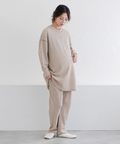 フェリシモMama(フェリシモママ)の「Moredde ワッフル素材のルームウェアセット(マタニティウェア/グッズ・レディース・ブラウン/ベージュ・M/LL/L)」の1枚目の写真