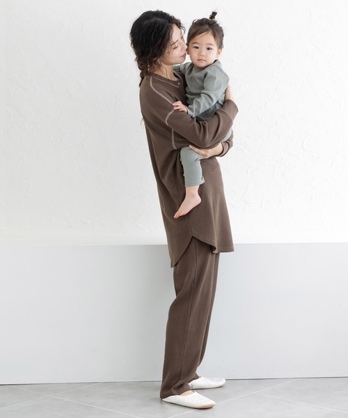 フェリシモMama(フェリシモママ)の「Moredde ワッフル素材のルームウェアセット(マタニティウェア/グッズ・レディース・ブラウン/ベージュ・M/LL/L)」の9枚目の写真