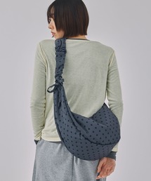 【Unblend】2WAY ドット柄 ハーフムーン ギャザー ハンドルバッグ / ショルダーバッグチャコール