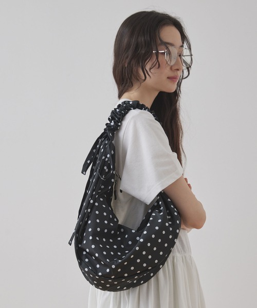 レアモデル　限定　PIERRE HARDY ドット柄 ショルダーバッグ レアモデル 限定 PIERRE HARDY ドット柄 ショルダーバッグ PIERRE