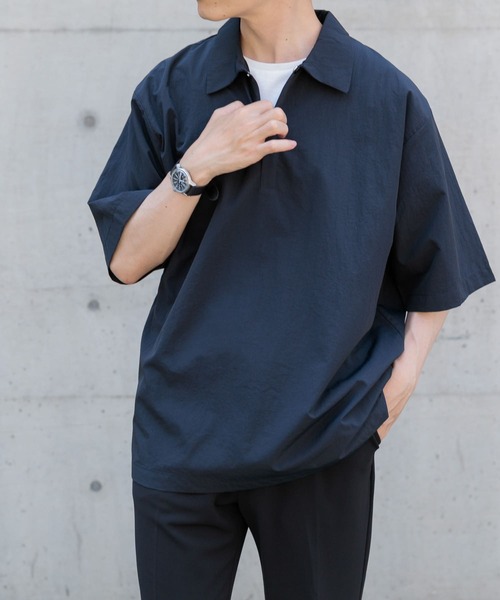 ITEMS URBANRESEARCH(アイテムズ アーバンリサーチ)の「『撥水/イージーケア/接触冷感/UVカット』タスランナイロンスナップボタンポロシャツ(ポロシャツ・メンズ・チャコールグレー/ネイビー/ブラック・LARGE/MEDIUM)」の9枚目の写真