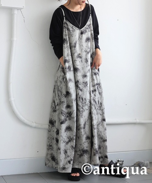 antiqua(アンティカ)の「無地 長袖 ロンT(Tシャツ/カットソー・レディース・ホワイト/モスグリーン/グリーン系その他/ネイビー/チャコールグレー/ブラック・P/R)」の19枚目の写真