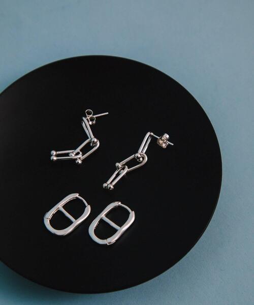 URBAN RESEARCH(アーバンリサーチ)の「decor『デコール』 Keychain Pierce(ピアス(両耳用)・レディース・シルバー・-)」の4枚目の写真