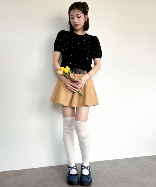 Mejoul（メジュール）の「パステルカラー パフスリーブ パール付き サマーニット（ニット/セーター・レディース・イエロー/ホワイト/ピンク/グリーン/ブラック/ブルー・F）」の16枚目の写真