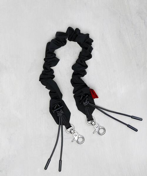 Topologie(トポロジー)の「Topologie/トポロジー Bungee Wrist Strap【ストラップ単体】(スマホグッズ・メンズ・ブラック・F)」の2枚目の写真